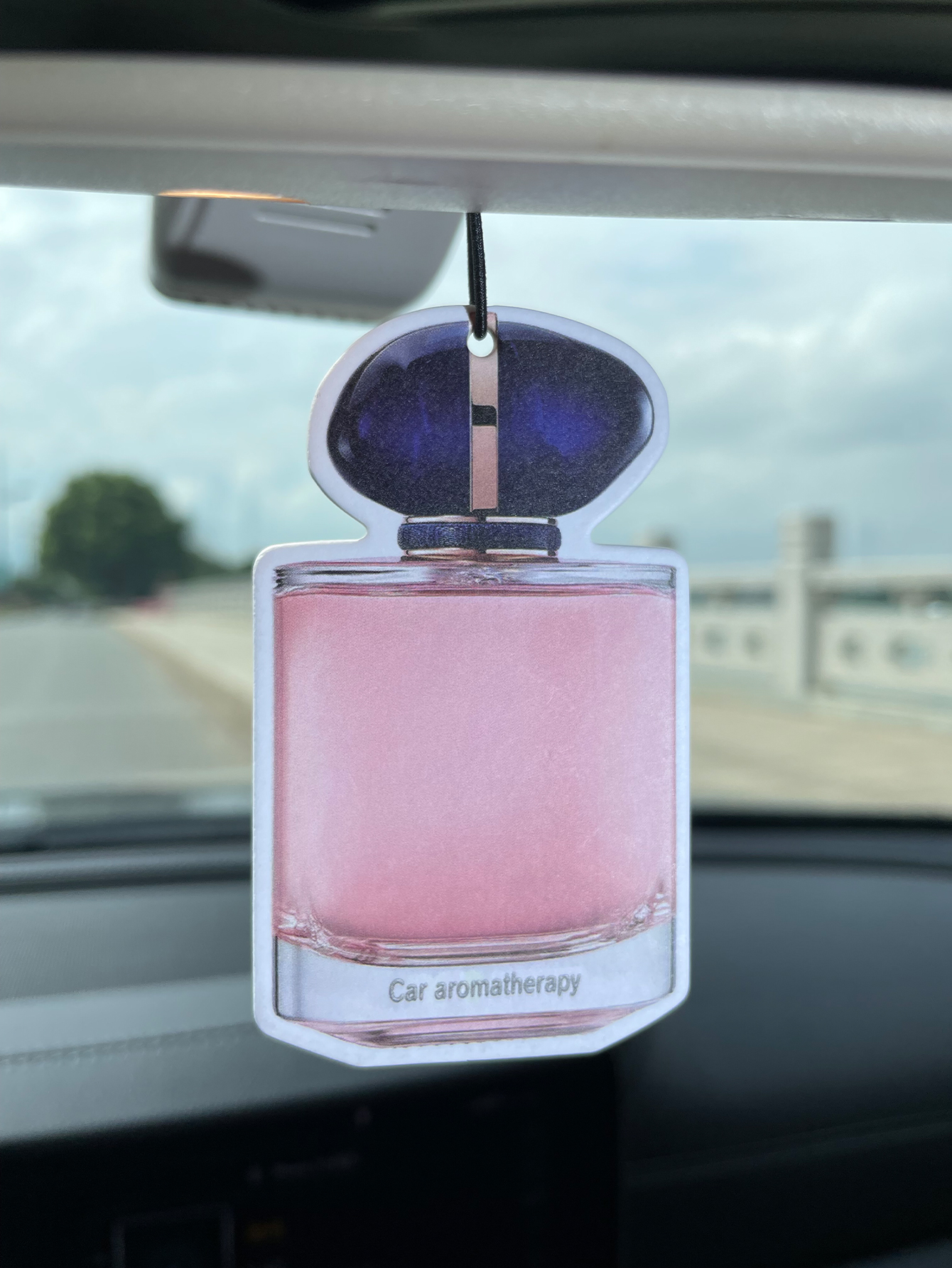 Home Fragrance Types - Bottle/Freesia Fresh Scent Five-Star Neutral Car